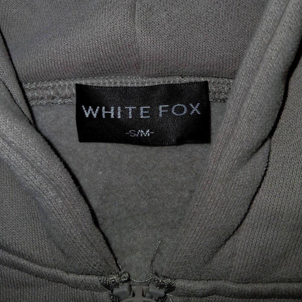 White Fox - Picture 5 of 5